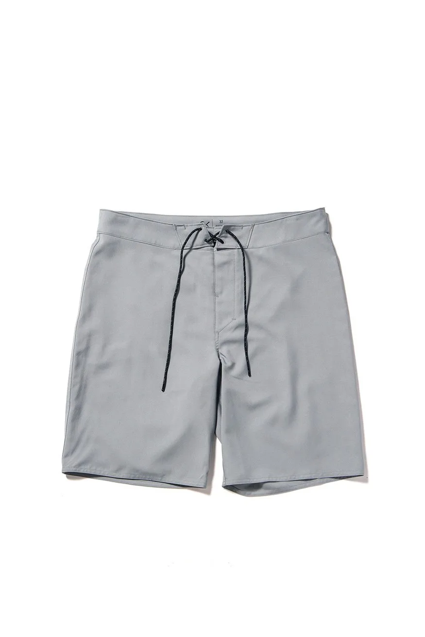 Outerknown Nomadic Trunk, Tarmac Grey